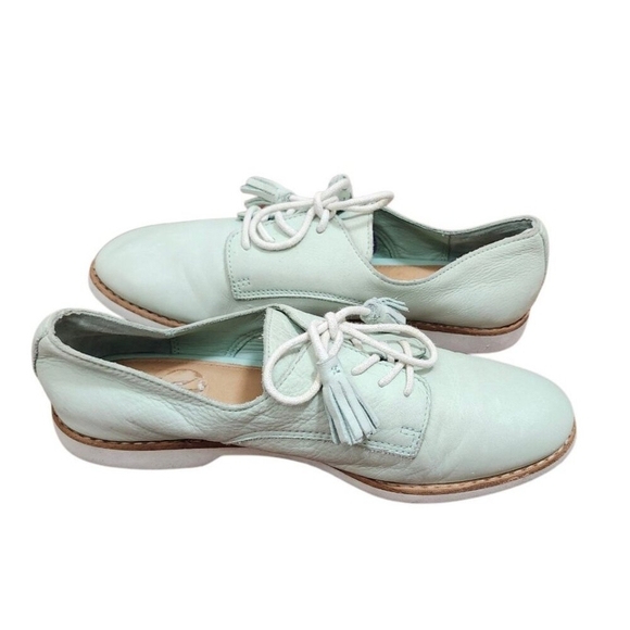 COACH Zinnia Mint Leather Oxford Shoes Tassel Detail Classic Chic Size 8 B - Picture 6 of 11